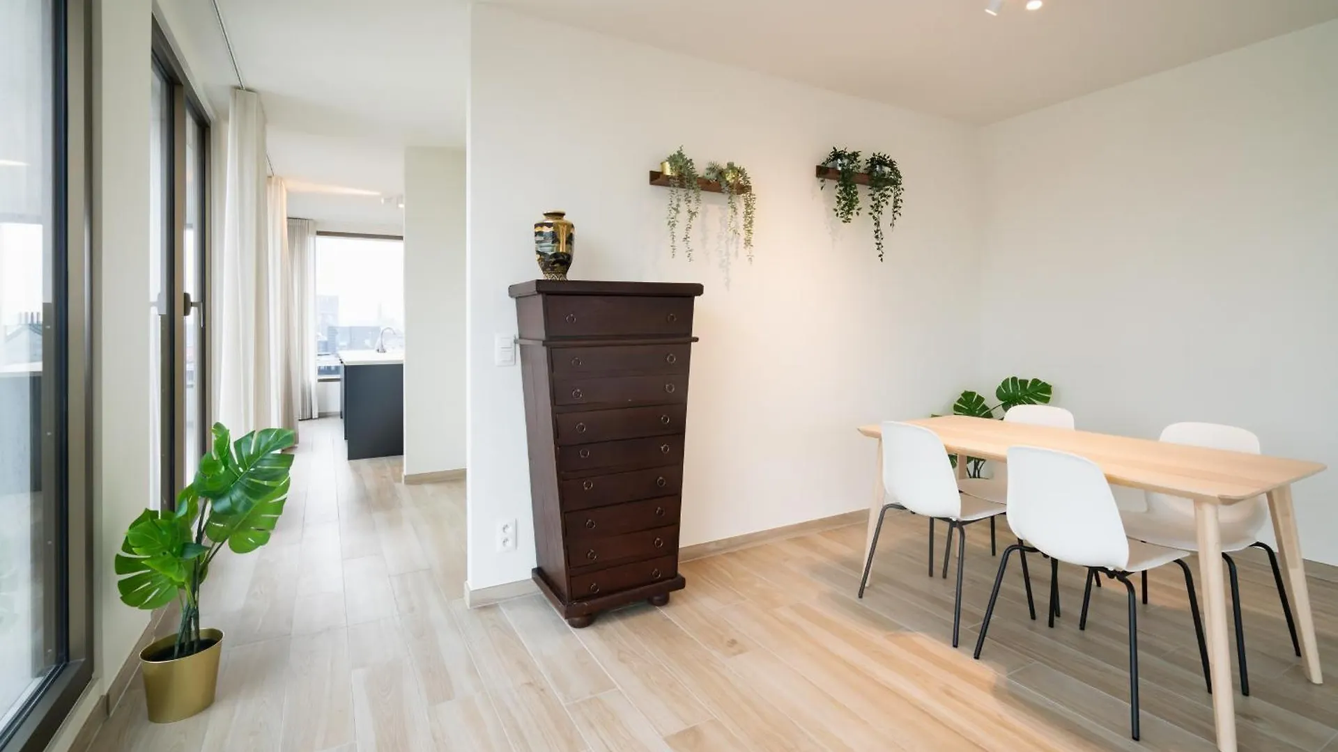 Opera Square Apartments In Antwerp Centre