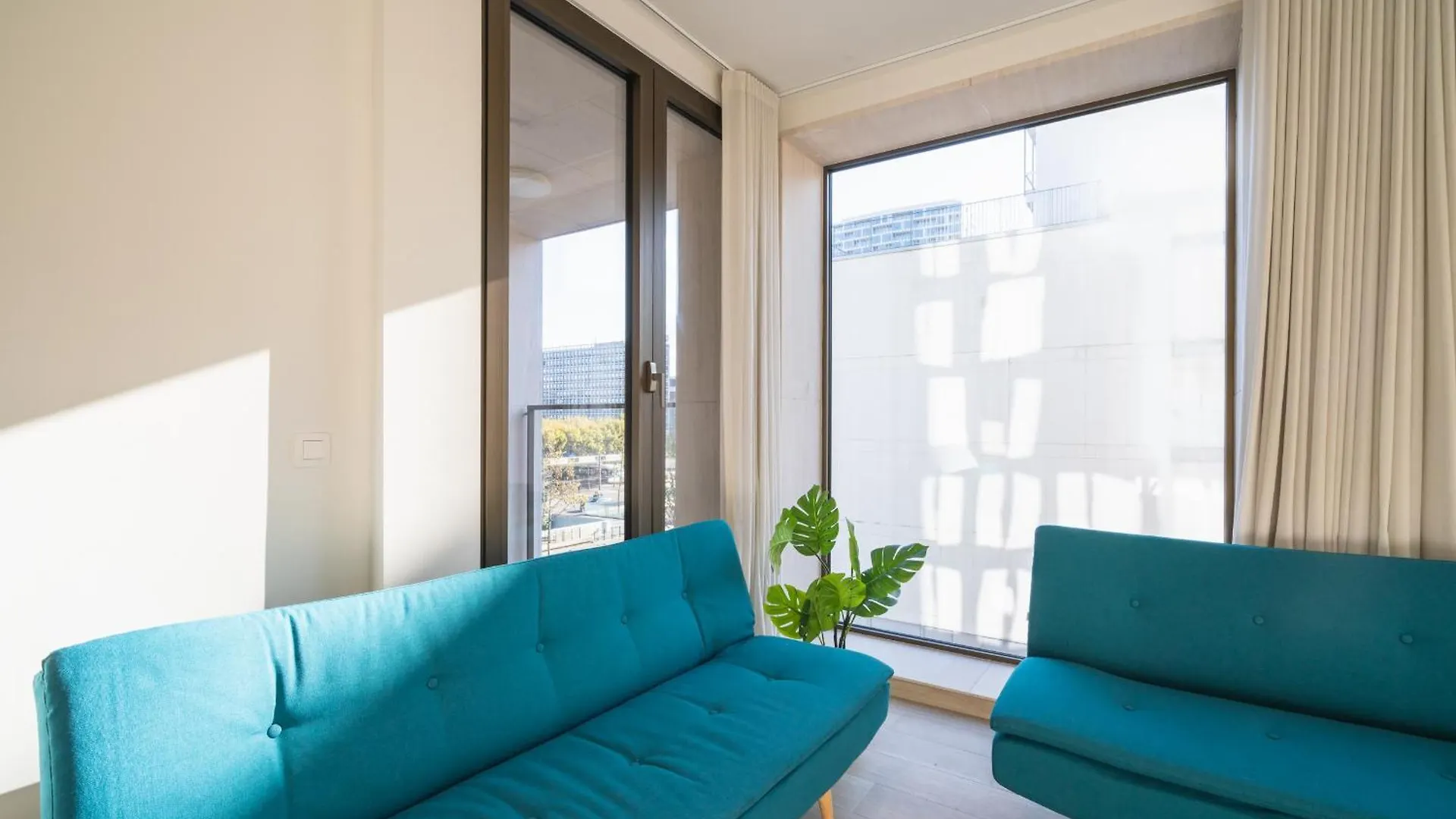 Opera Square Apartments In Antwerp Centre